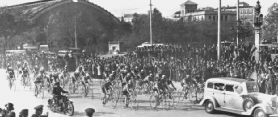 At the start of the first Vuelta a Espana held between 29 April and 15 May 1935