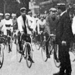 Start of a stage at Tour de France 1905