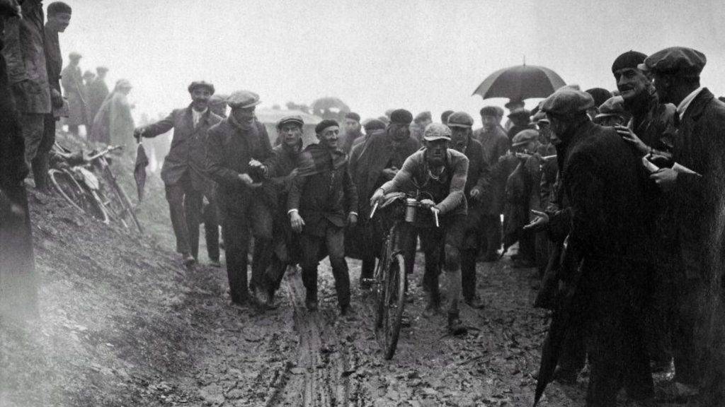 Lucien Buysse among the gater crowd in the Pyrenees during the toughest Tour de Frsmce stage ever in 1926