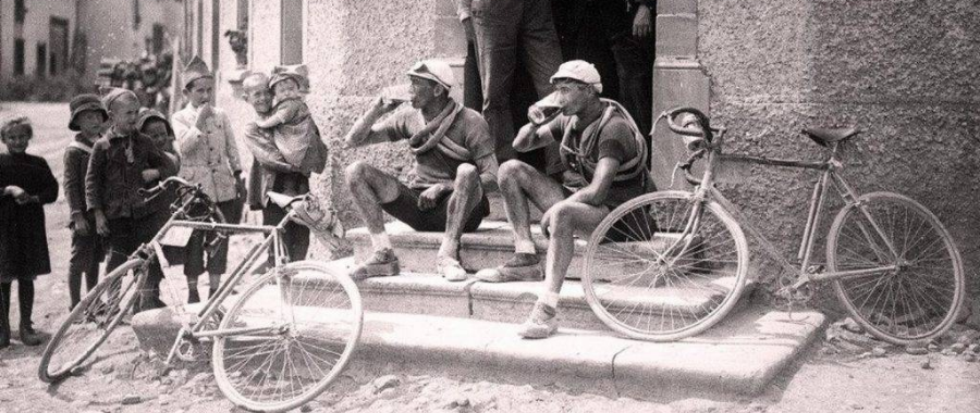 Beer drinking cyclists during Tour de France 1921