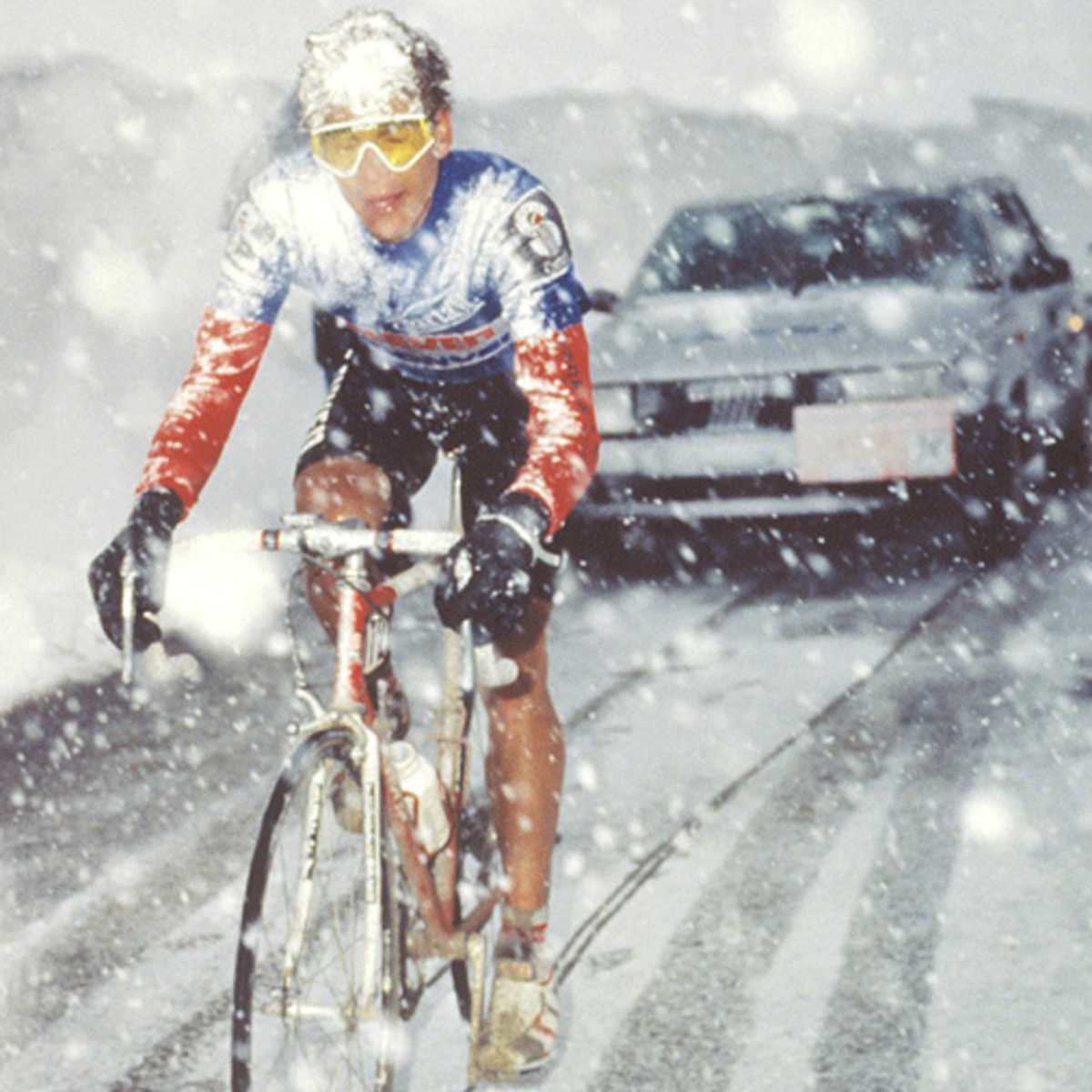 Andy Hampsten the only American Giro d'Italia winner during the legendary Gavia Pass stage of Giro d'Italia 1988 one of the most iconic snow covered terrible weather day in the history of the famous Italian race